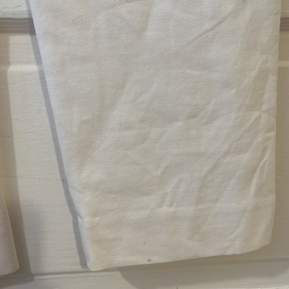 LOFT | White Capris | Size 4 | Style JULIE - Picture 3 of 3